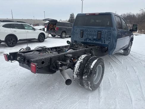 New 2026 Chevrolet Silverado 3500 LT w/ Convenience Package image 3