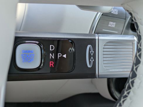 Used 2026 Hyundai Palisade Calligraphy FWD image 32