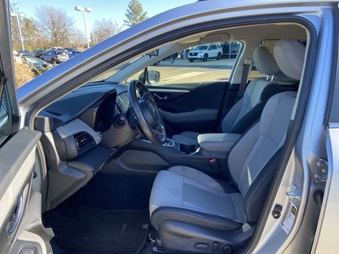 Used 2024 Subaru Outback Premium image 33