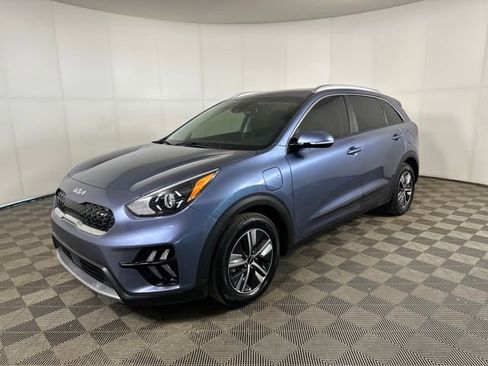 Used 2022 Kia Niro EX Premium image 7