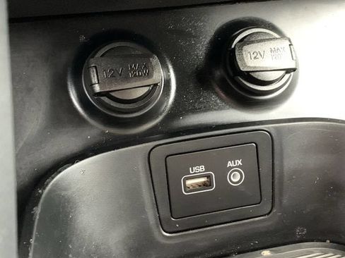Used 2018 Hyundai Santa Fe Sport w/ 2.4L Value Package 02 FWD image 26