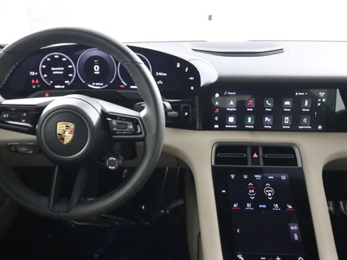 Certified 2025 Porsche Taycan image 19