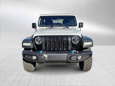 Used 2023 Jeep Wrangler Unlimited w/ Cold Weather Group image 3