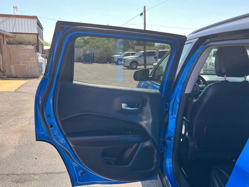 Used 2018 Jeep Compass Trailhawk w/ Leather Interior Group AWD/4WD image 31