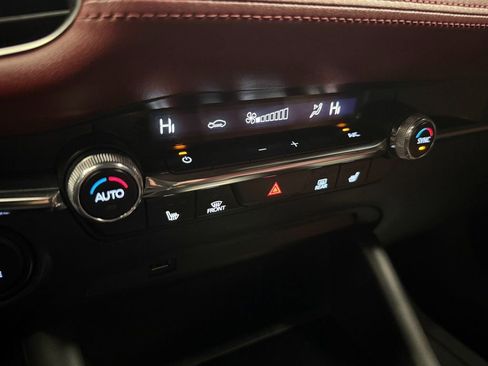 Used 2019 MAZDA MAZDA3 AWD Hatchback w/ Premium Pkg image 13