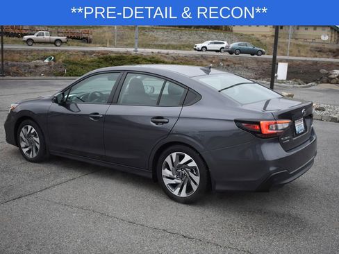 Used 2025 Subaru Legacy Limited image 3