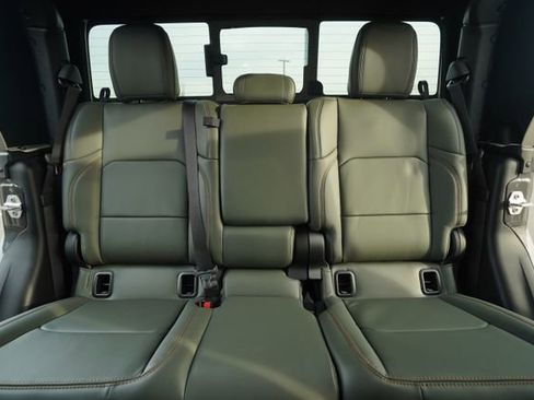 New 2026 Jeep Gladiator Mojave image 31