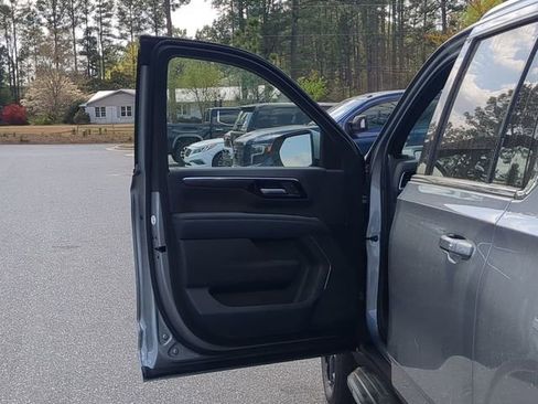 New 2026 Chevrolet Suburban LS AWD/4WD image 19