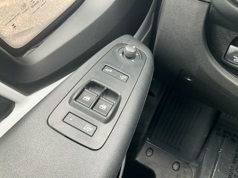 Used 2025 RAM ProMaster 1500 w/ Convenience Group FWD image 28