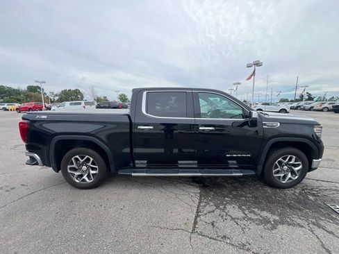 Used 2024 GMC Sierra 1500 SLT w/ SLT Premium Plus Package AWD/4WD image 4
