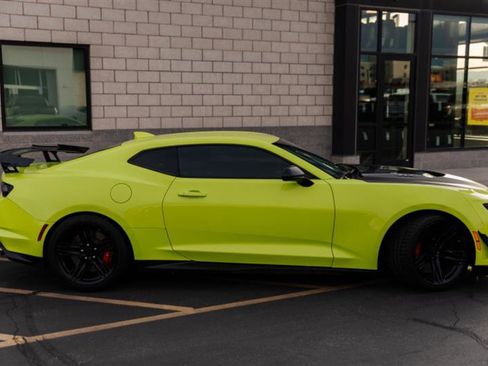 Used 2019 Chevrolet Camaro ZL1 image 5