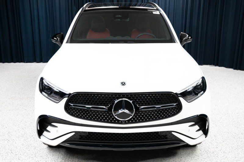 Certified 2026 Mercedes-Benz GLC 300 image 2