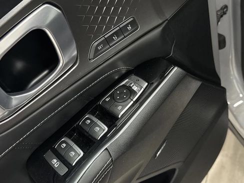 Used 2022 Kia Sorento SX image 29