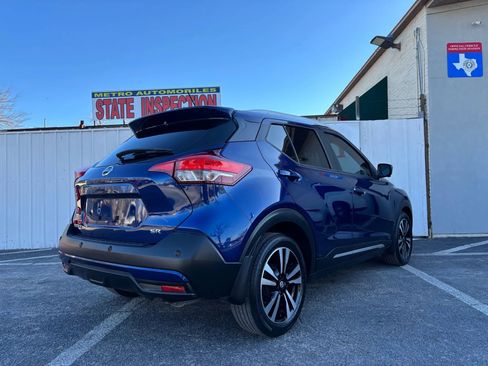 Used 2020 Nissan Kicks SR w/ SR Premium Package image 6