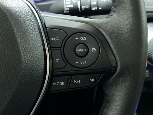 Used 2021 Toyota RAV4 XLE w/ XLE Grade Weather Package AWD/4WD image 38
