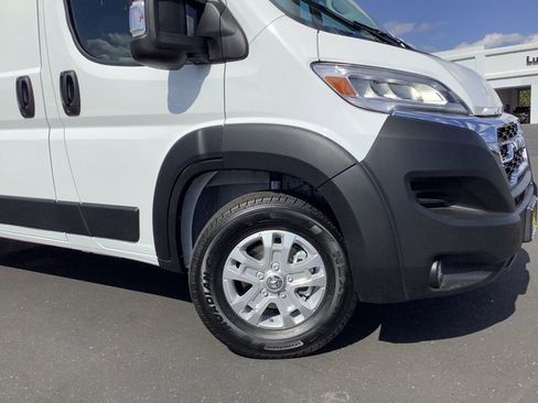 New 2026 RAM ProMaster 2500 w/ Quick Order Package 22G SLT image 3