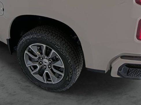 New 2026 Chevrolet Silverado 1500 RST AWD/4WD image 9