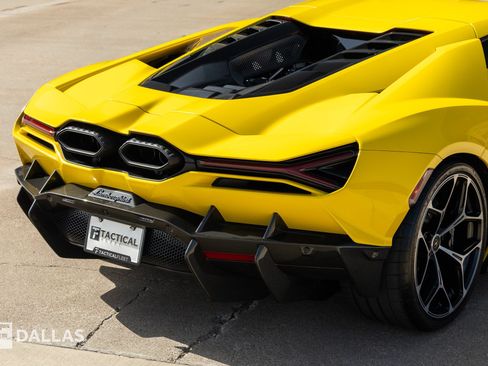 Used 2024 Lamborghini Revuelto AWD/4WD image 16