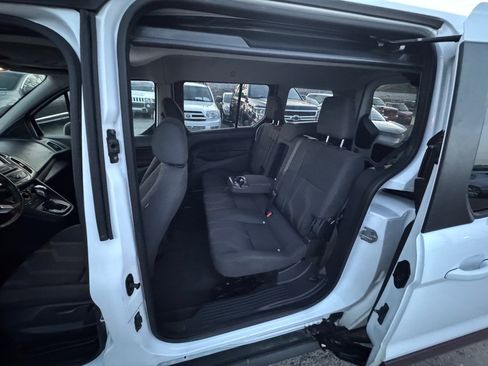 Used 2016 Ford Transit Connect XLT image 11