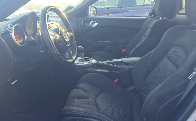 Used 2016 Nissan 370Z Roadster RWD image 7