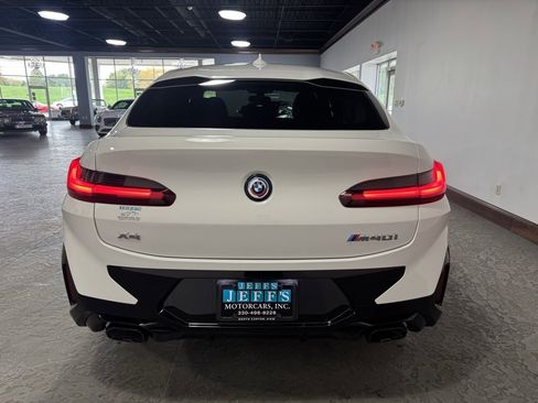 Used 2023 BMW X4 M40i w/ Premium Package image 5