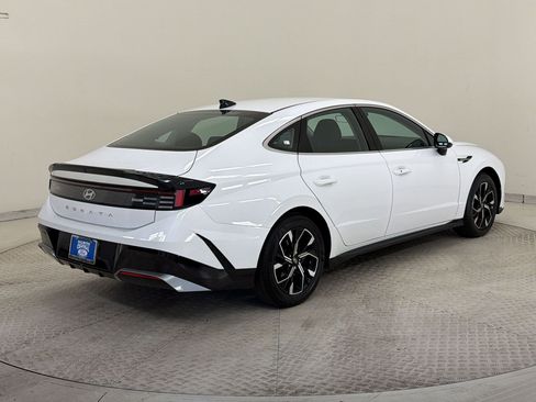 Used 2025 Hyundai Sonata SEL FWD image 9