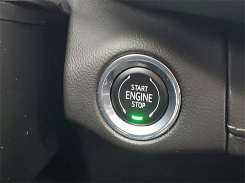 Used 2022 Buick Envision Preferred image 23