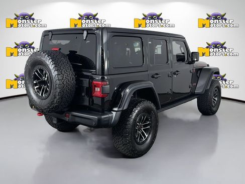 Used 2024 Jeep Wrangler Unlimited Rubicon image 5