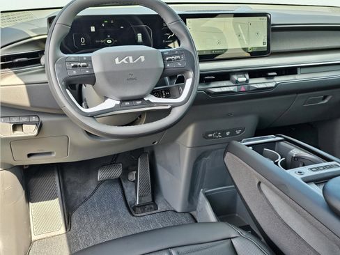 New 2026 Kia EV9 Land w/ Nightfall Edition Package image 29