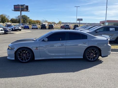 Used 2022 Dodge Charger Scat Pack image 4