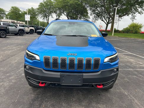 Used 2022 Jeep Cherokee Trailhawk w/ Premium Leather Package AWD/4WD image 2