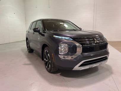 New 2025 Mitsubishi Outlander SE