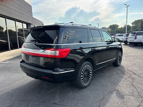 Certified 2020 Lincoln Navigator Black Label w/ Cargo Convenience Package AWD/4WD image 7