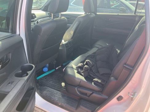 Used 2023 Honda Passport Elite image 11