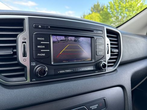 Used 2017 Kia Sportage LX AWD/4WD image 26