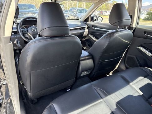 Used 2024 Nissan Altima 2.5 SR w/ SR Premium Package FWD image 18