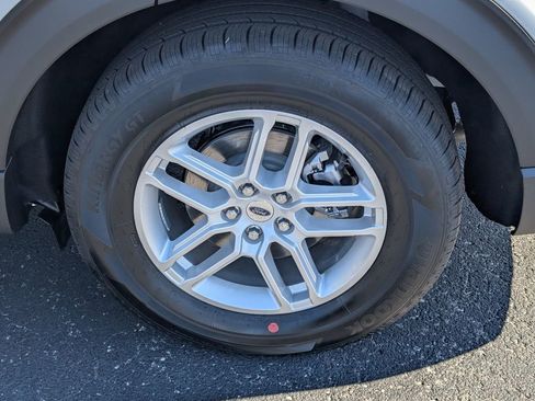 New 2026 Ford Explorer Active w/ Active Comfort Package image 17