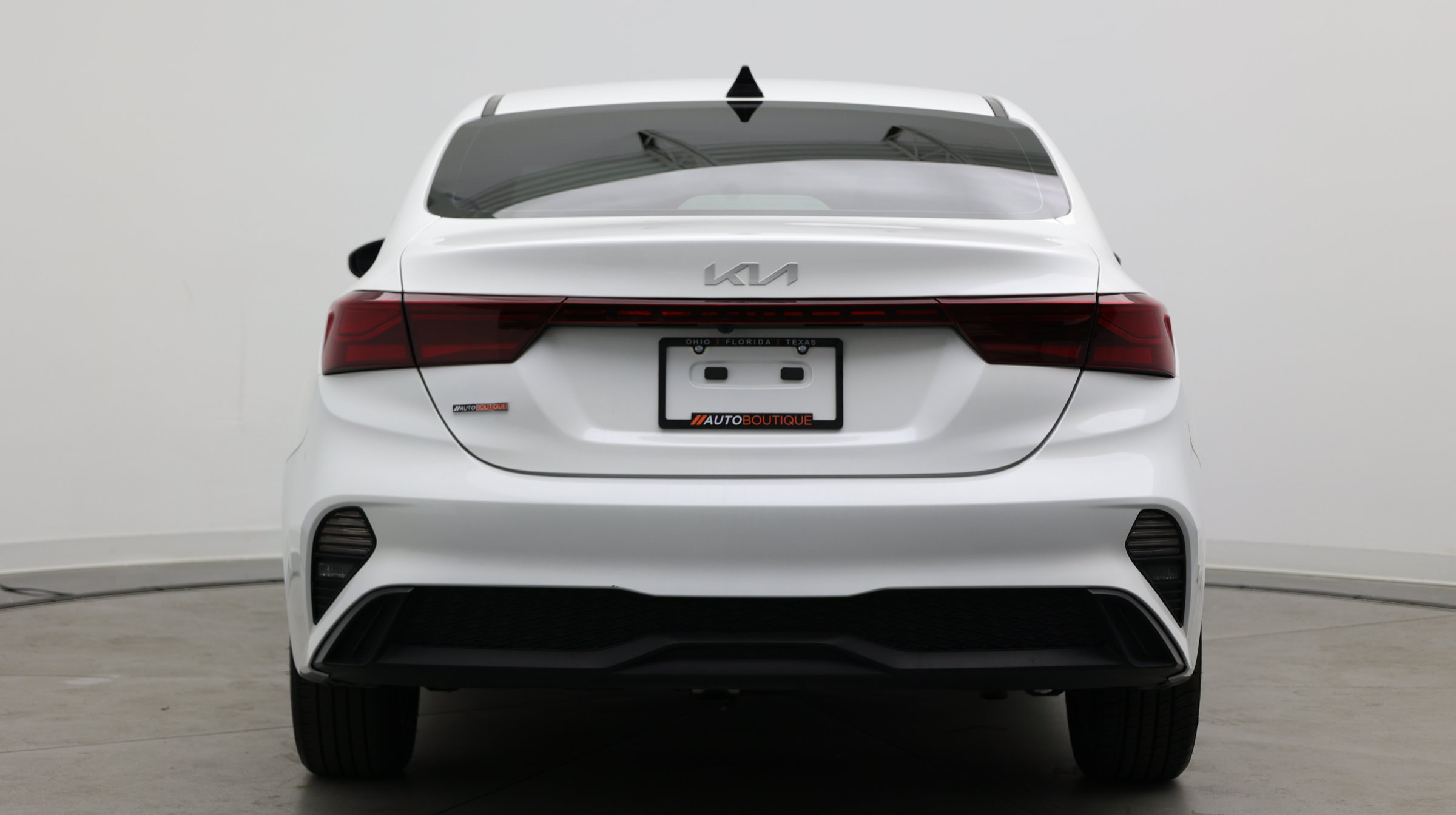 Used 2024 Kia Forte LXS FWD image 6