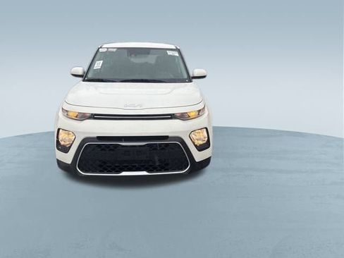 Used 2022 Kia Soul LX w/ Technology Package image 3