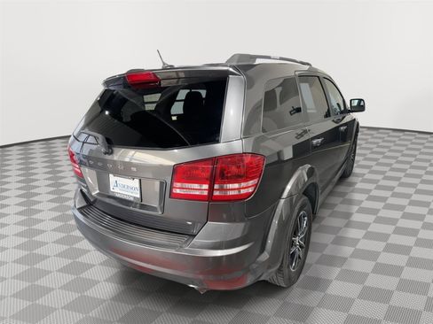 Used 2017 Dodge Journey SE w/ Flexible Seating Group FWD image 7