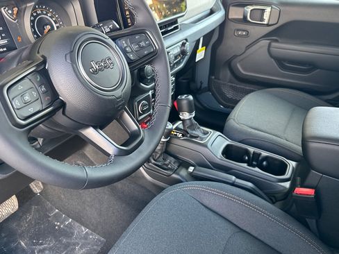 New 2026 Jeep Wrangler Unlimited Sport image 9
