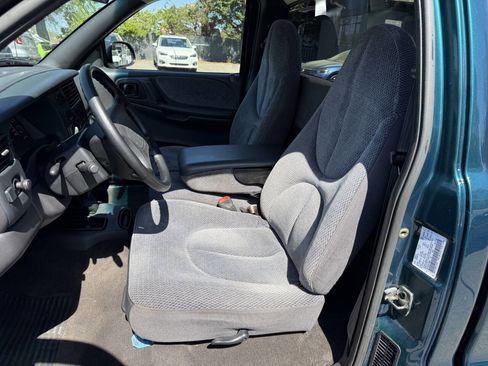 Used 1998 Dodge Dakota 2WD Regular Cab image 9