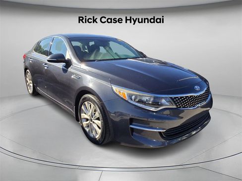Used 2018 Kia Optima EX image 4