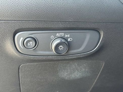 Used 2025 Buick Encore GX Sport Touring w/ Advanced Technology Package FWD image 25
