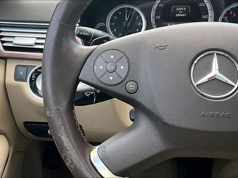 Used 2013 Mercedes-Benz E 350 Sedan image 20
