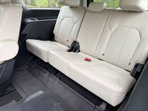 Used 2020 Ford Expedition Max Platinum RWD image 26