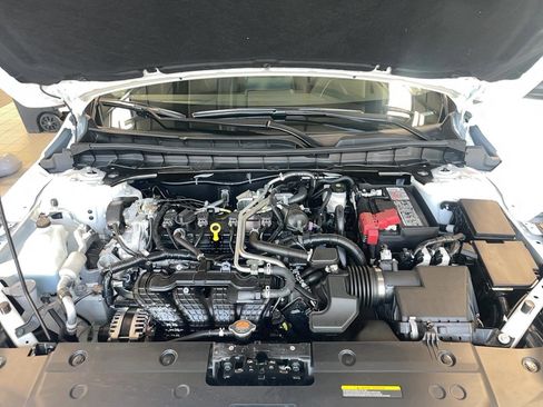 Used 2025 Nissan Altima 2.5 SV image 23