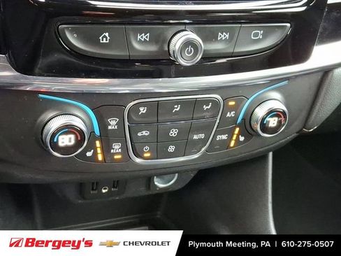 Certified 2023 Chevrolet Traverse LT image 19
