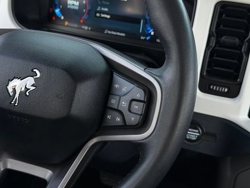Used 2025 Ford Bronco Heritage Edition AWD/4WD image 9