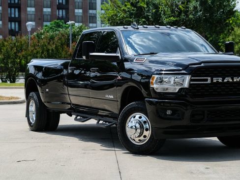 Used 2022 RAM 3500 Big Horn w/ Level A Equipment Group AWD/4WD image 2